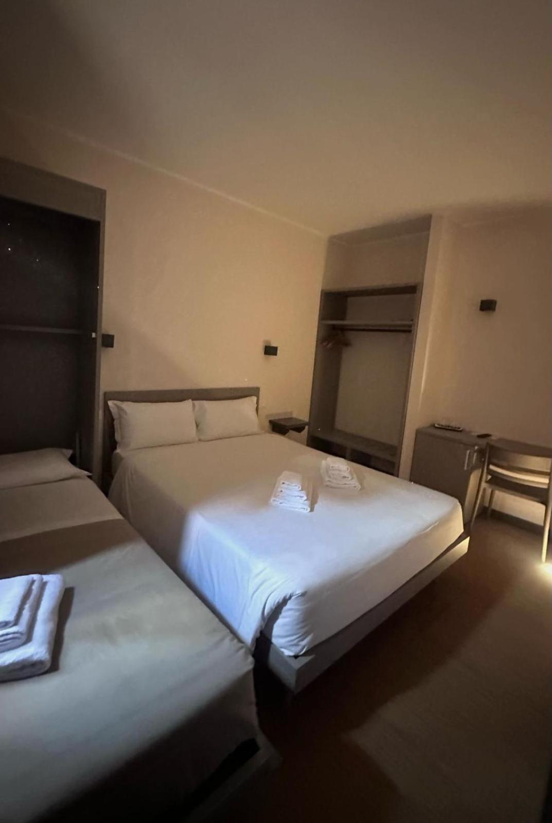Colosseum Resort Rome Room photo